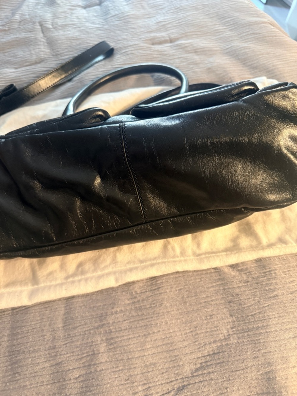 Marc Jacobs Blake Handbag - Picture 3 of 5